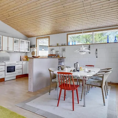 Сasa de vacaciones Awesome In With Kitchen